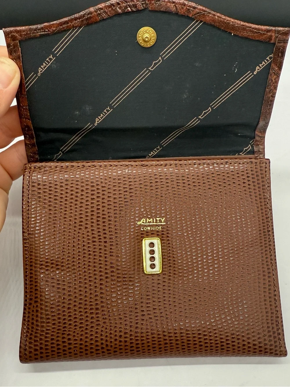Vintage Amity Cowhide Leather Trifold Wallet